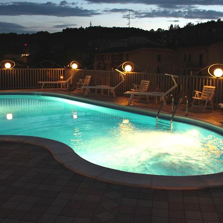 Hotel Sporting Tabiano Terme Εξωτερικό φωτογραφία