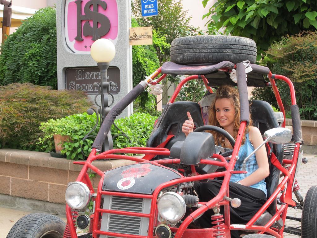 Hotel Sporting Tabiano Terme Εξωτερικό φωτογραφία