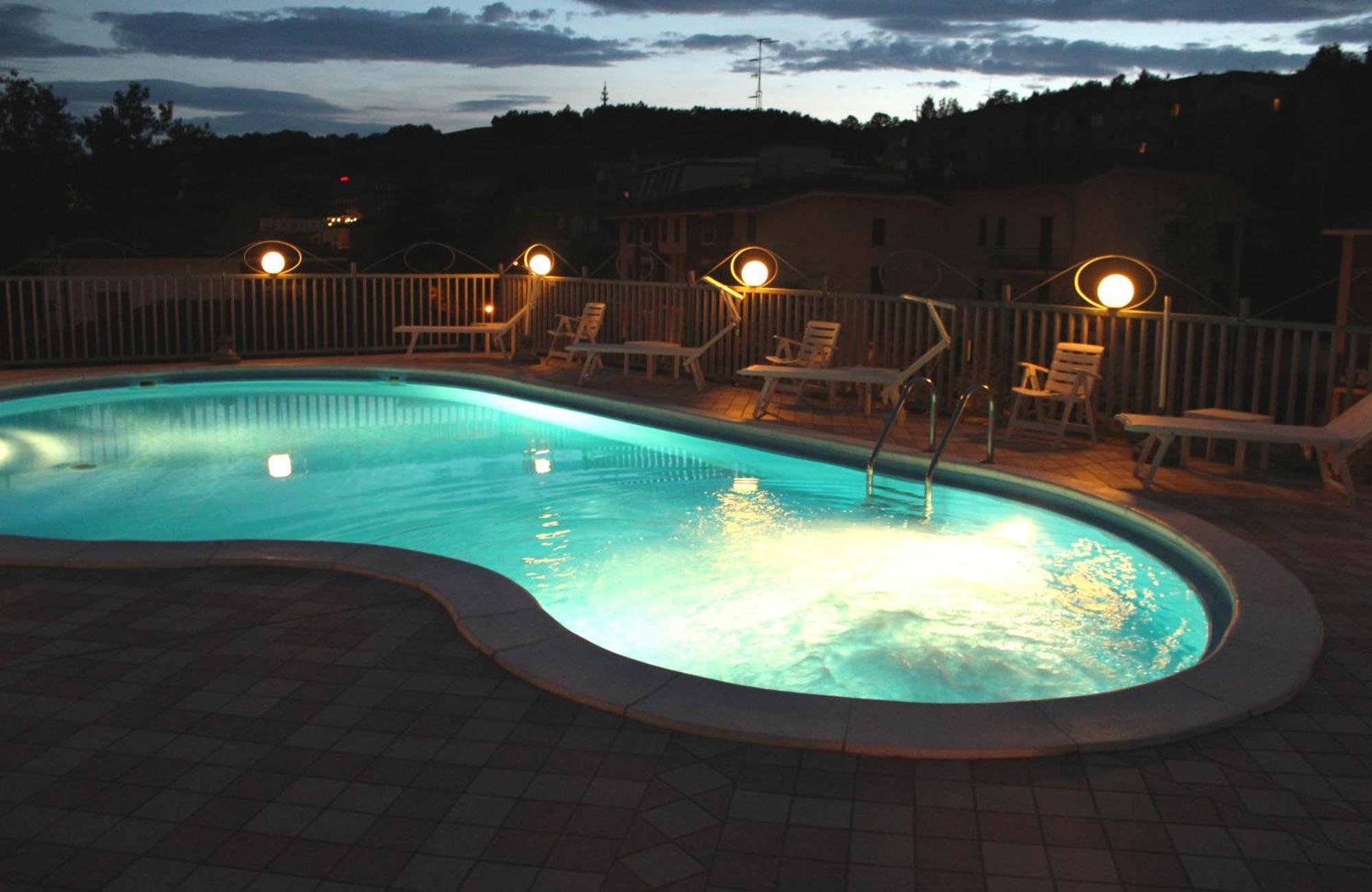 Hotel Sporting Tabiano Terme Εξωτερικό φωτογραφία