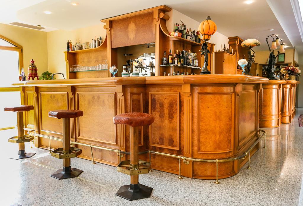 Hotel Sporting Tabiano Terme Εξωτερικό φωτογραφία