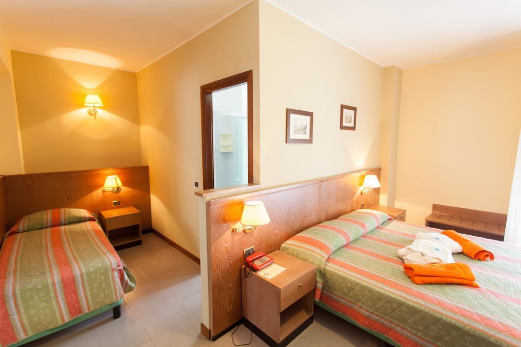 Hotel Sporting Tabiano Terme Εξωτερικό φωτογραφία